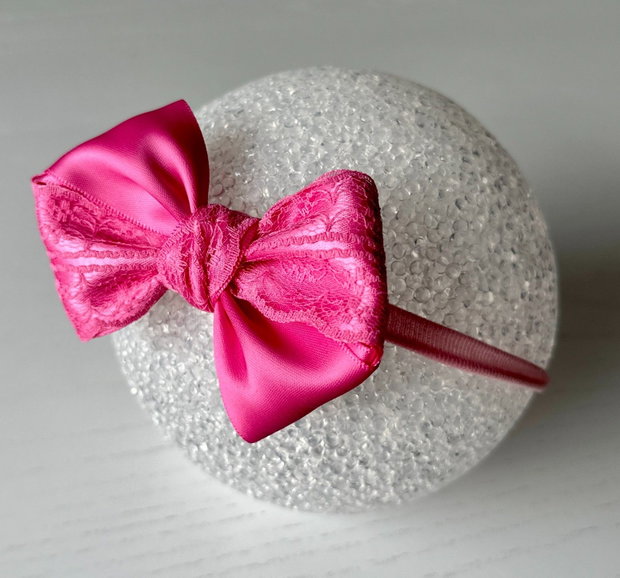 Bentiță elastică handmade pentru fetite cu fundă din satin