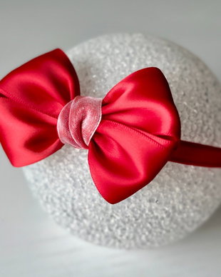 Bentiță elastică handmade pentru fetite cu fundă din satin