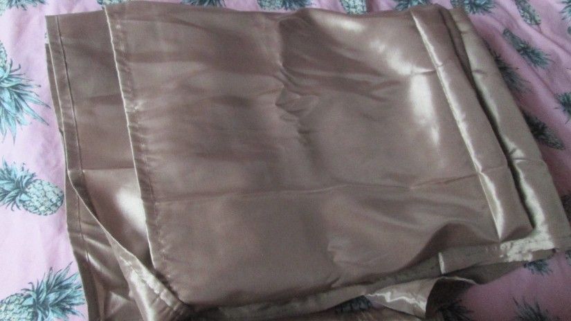 2 draperii bej elegante