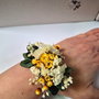 Flori de pus în piept invitați nuntă / Cocarde Cavaleri Onoare / Brățări domnișoare de onoare - flori naturale uscate și stabilizate / Piersică , Corai , Somon , Portocaliu pal și flori de vară