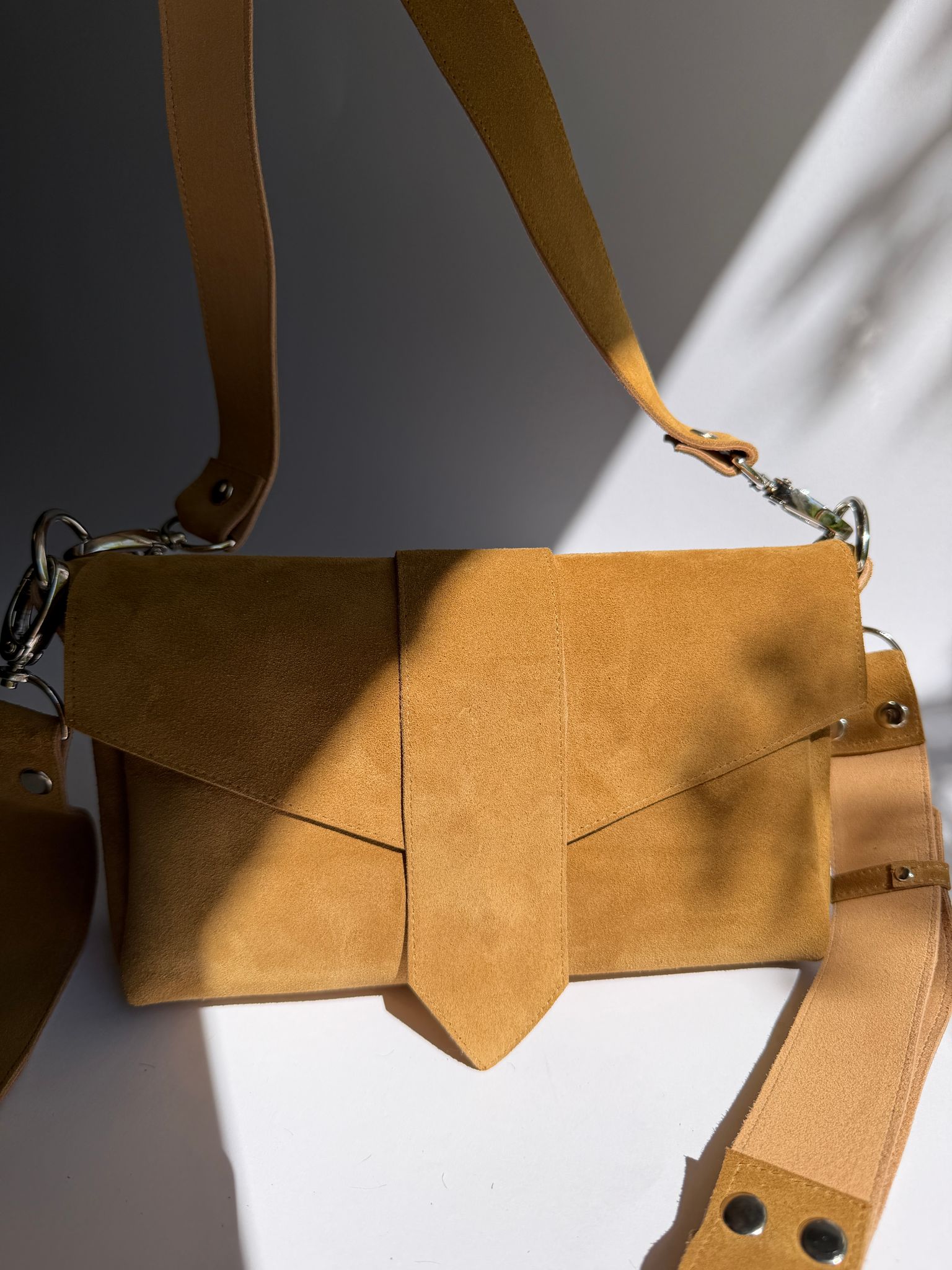Geantă din piele naturală LOVE CAMEL VELOR | Dichisar